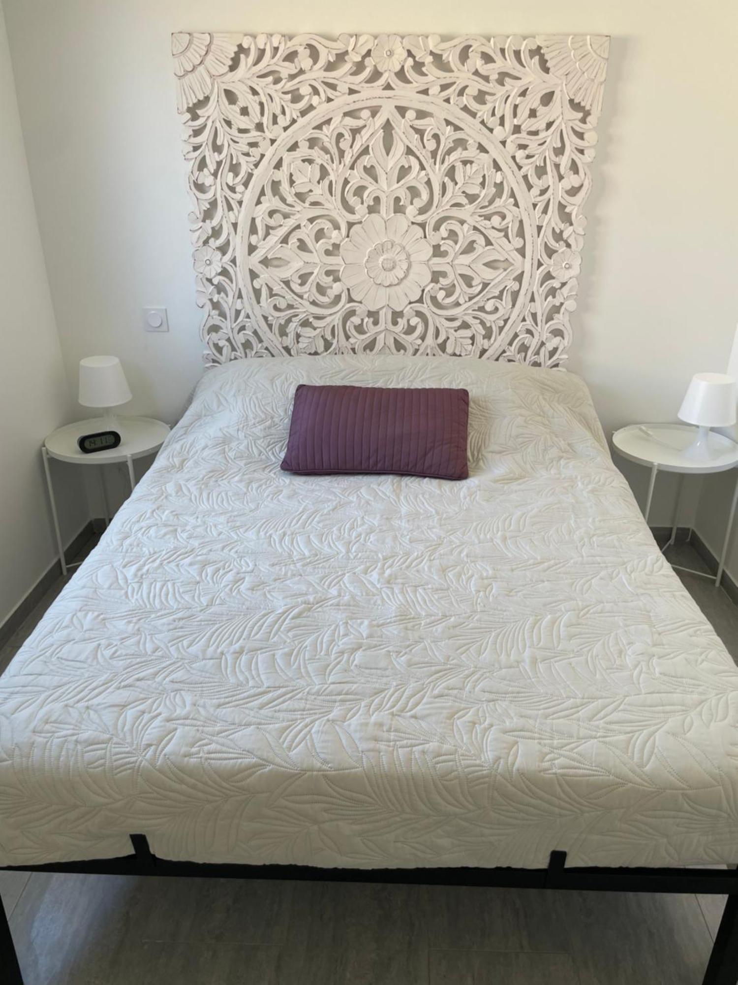 Appartement T2 Avec Terrasse Et Cour Cavaillon Exterior foto
